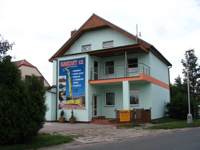 Sídlo v ulici Nemošická